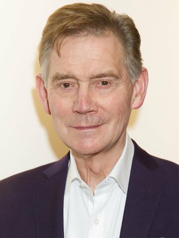 Anthony Andrews Headshot