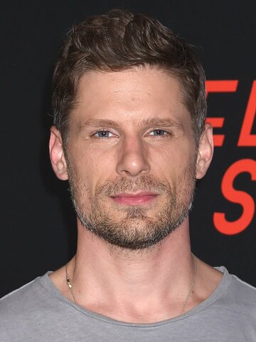 Matt Lauria Headshot