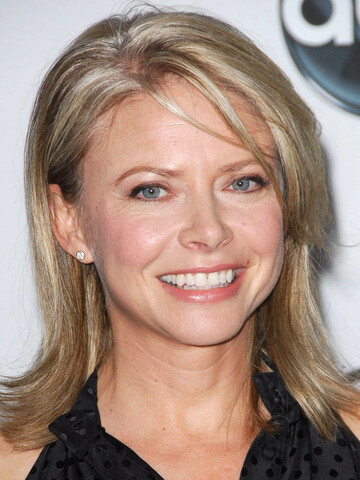 Faith Ford Headshot