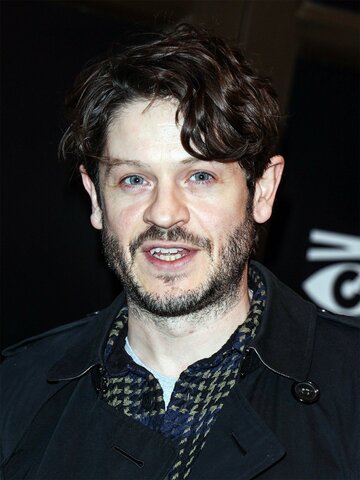 Iwan Rheon Headshot