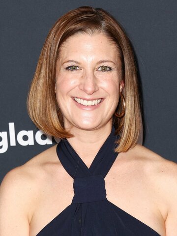 Meg Marinis Headshot