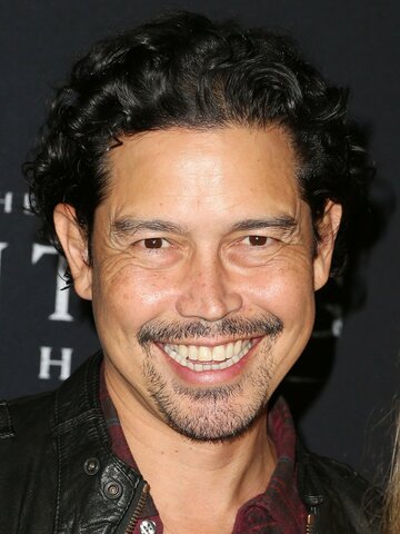 Anthony Ruivivar Headshot