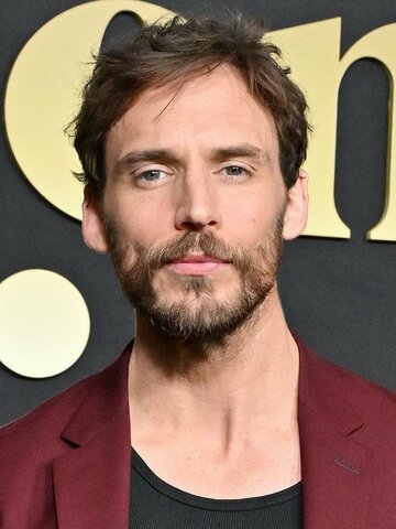 Sam Claflin Headshot