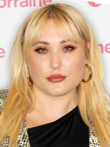 Hayley Hasselhoff Headshot