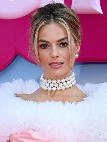 Margot Robbie Headshot