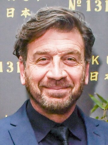 Nick Knowles Headshot