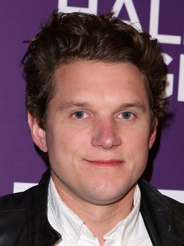 Alex Beh Headshot