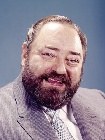Sebastian Cabot Headshot