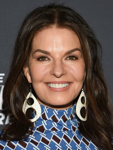 Sela Ward Headshot