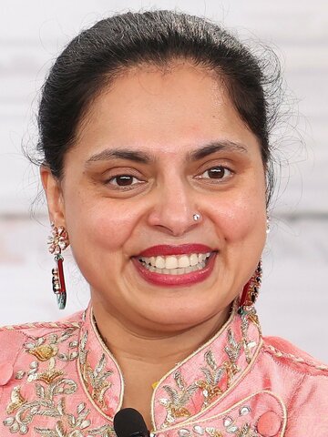Maneet Chauhan Headshot