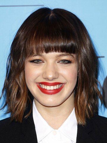Sadie Calvano Headshot