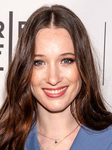 Sophie Lowe Headshot