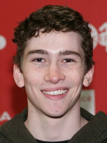 Dylan Arnold Headshot