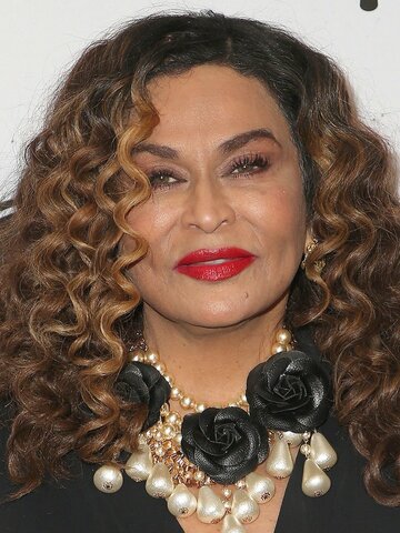 Tina Knowles Headshot