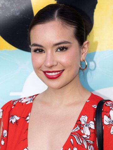 Madalyn Horcher Headshot