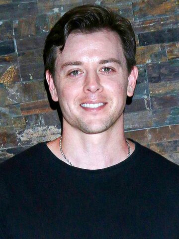Chad Duell Headshot