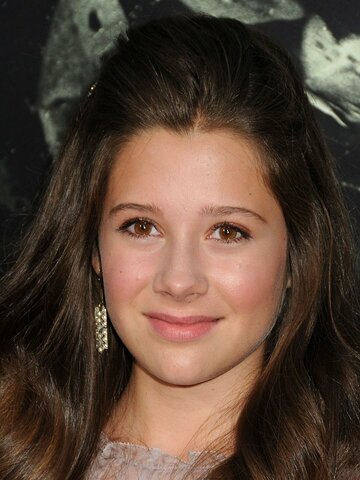 Natasha Calis Headshot
