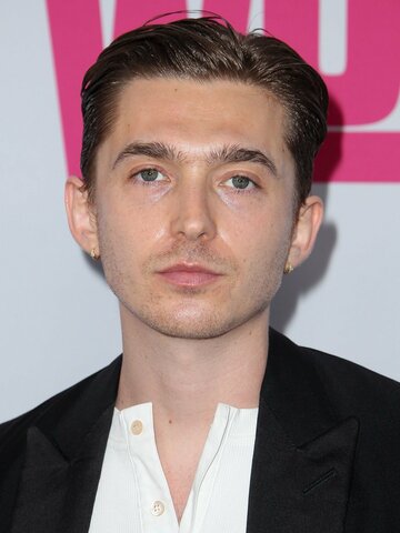 Austin Abrams Headshot