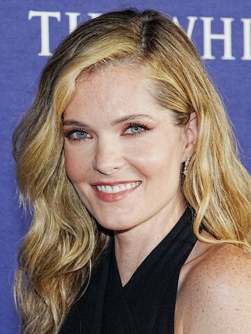Meghann Fahy Headshot