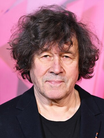 Stephen Rea Headshot