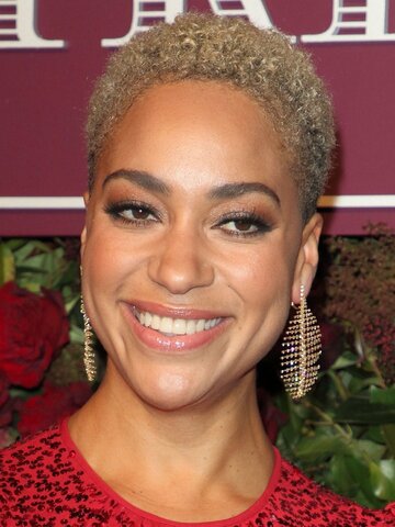 Cush Jumbo Headshot