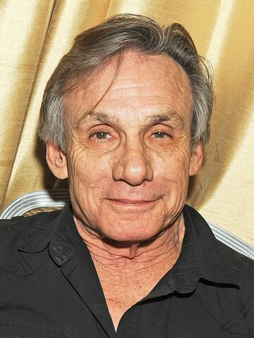 Steve Railsback Headshot