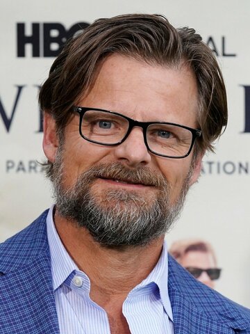 Steve Zahn Headshot