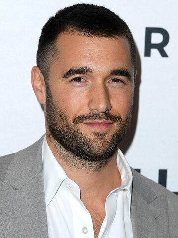 Josh Bowman Headshot