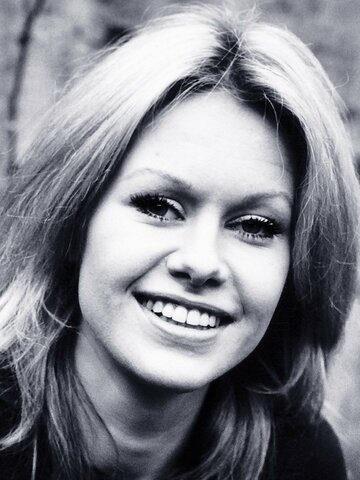 Suzanna Leigh Headshot