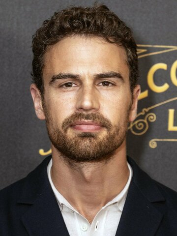 Theo James Headshot