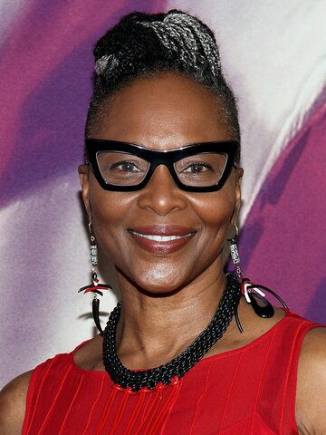 Suzzanne Douglas Headshot
