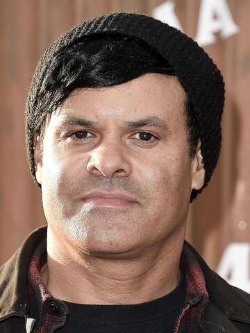 Elgin James Headshot