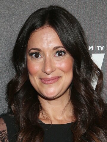 Angelique Cabral Headshot
