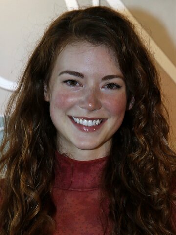 Molly Kunz Headshot