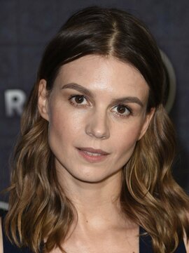 Katja Herbers - Actress