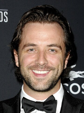 Darren McMullen Headshot