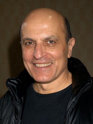 Thom Christopher Headshot