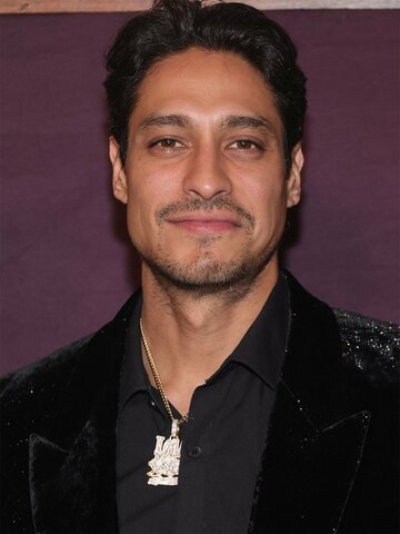 Carlos Miranda Headshot