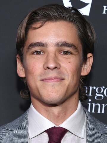 Brenton Thwaites Headshot