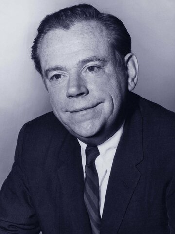 Tom Ewell Headshot