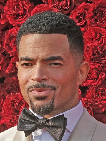 Anthony Dalton Headshot
