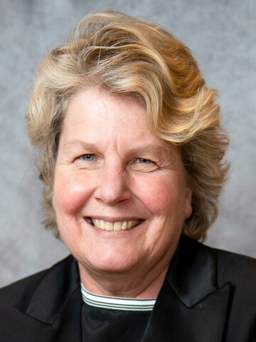 Sandi Toksvig Headshot