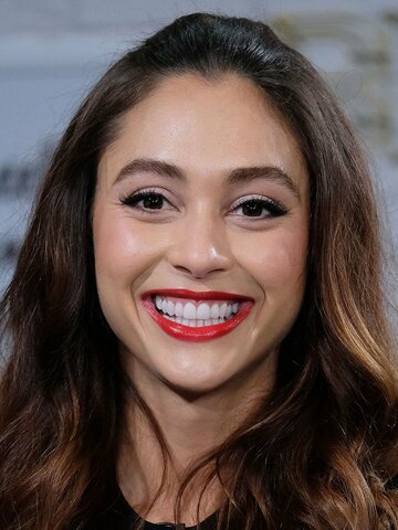 Lindsey Morgan Headshot