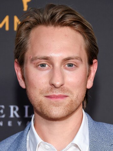 Eric Nelsen Headshot