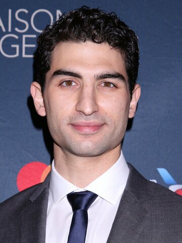 Raffi Barsoumian Headshot