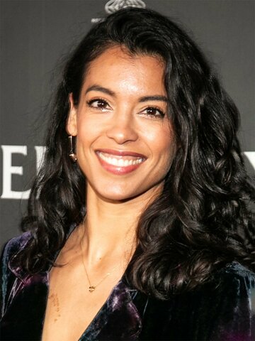 Stephanie Sigman Headshot