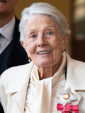 Vanessa Redgrave Headshot