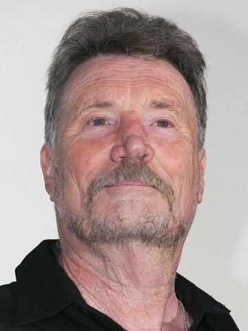 Vernon Wells Headshot