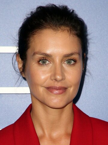 Hannah Ware Headshot