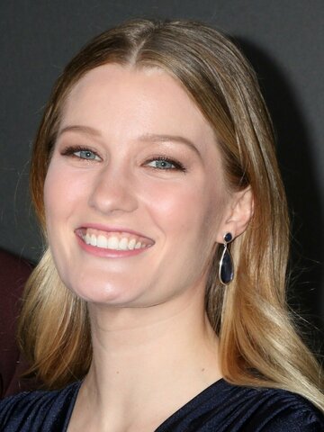 Ashley Hinshaw Headshot